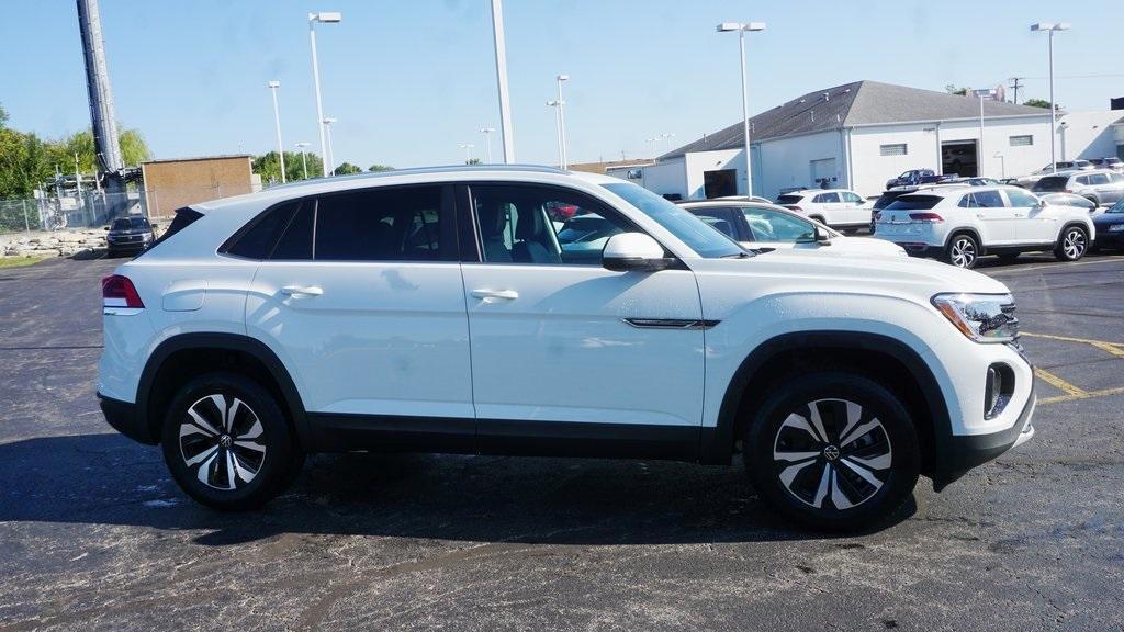 new 2024 Volkswagen Atlas Cross Sport car, priced at $41,516