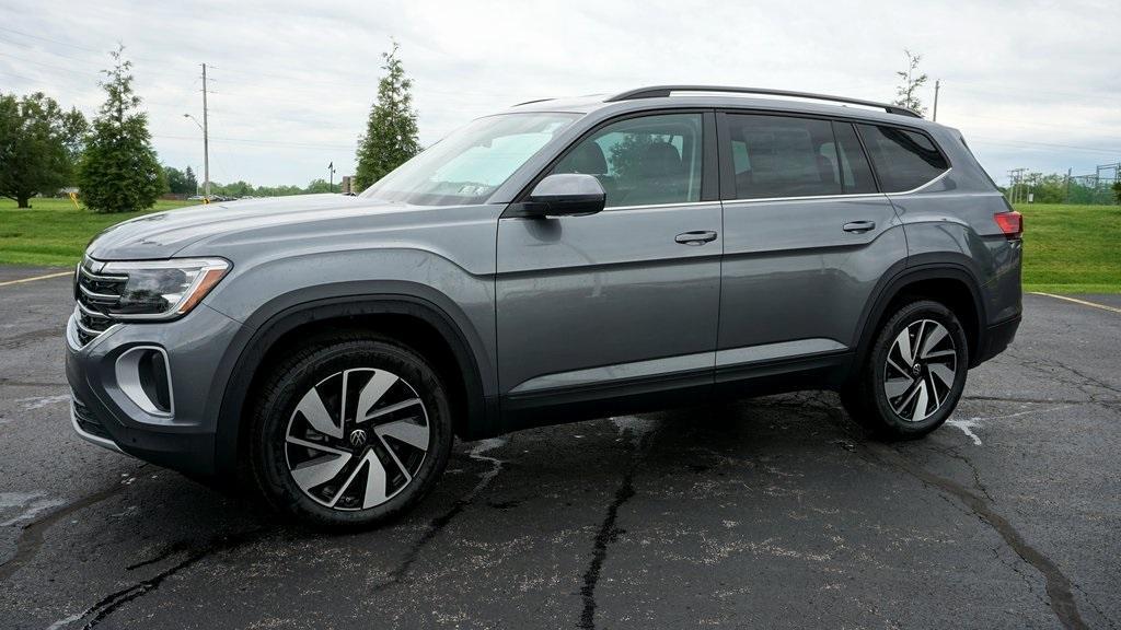 new 2025 Volkswagen Atlas car, priced at $47,383