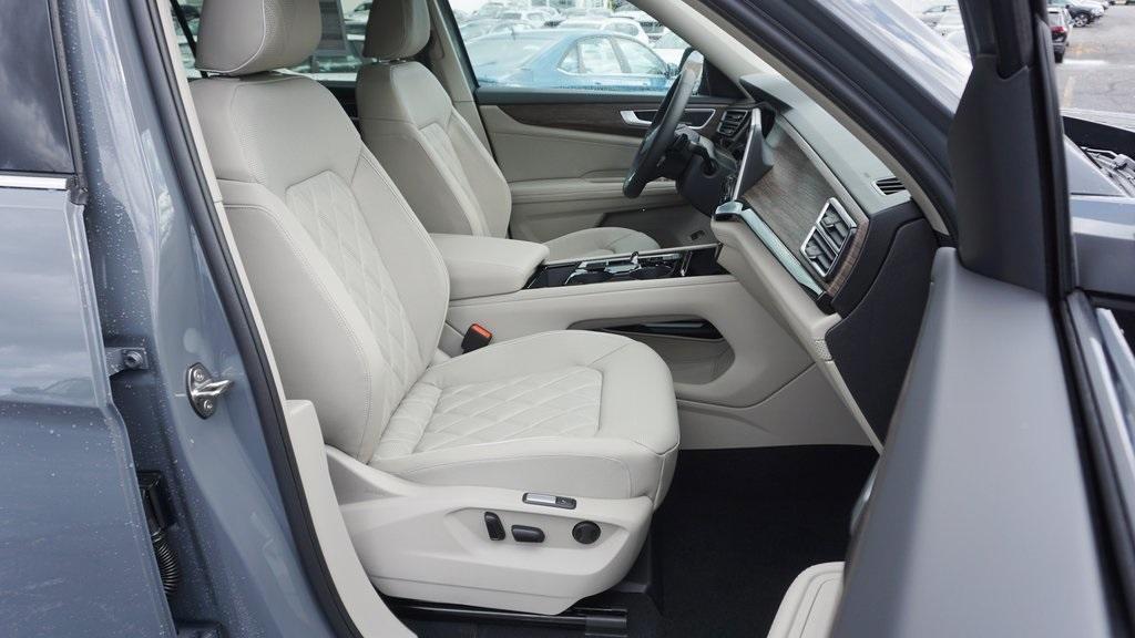 new 2026 Volkswagen Atlas car, priced at $58,804