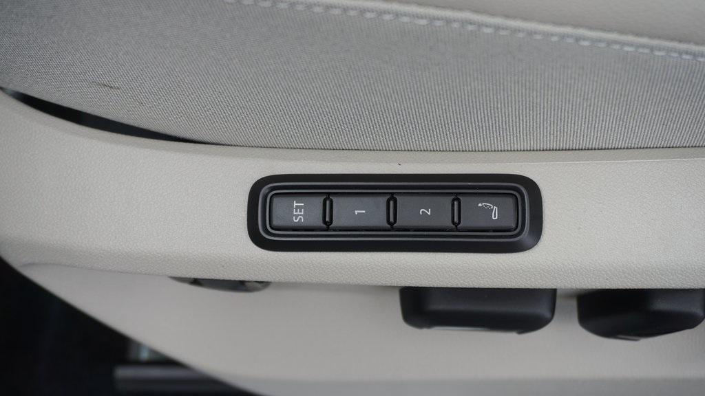 new 2026 Volkswagen Atlas car, priced at $58,804