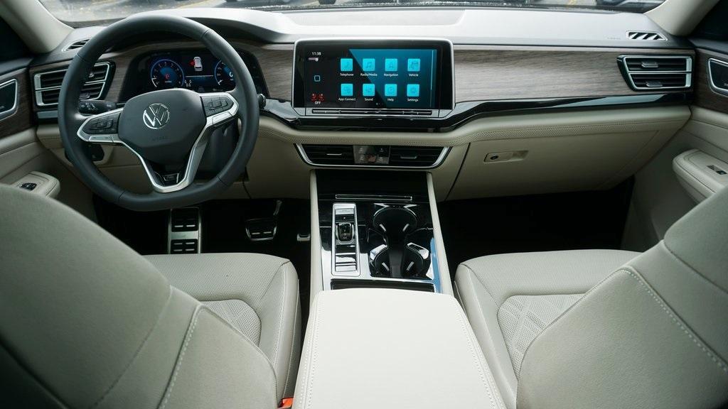 new 2026 Volkswagen Atlas car, priced at $58,804