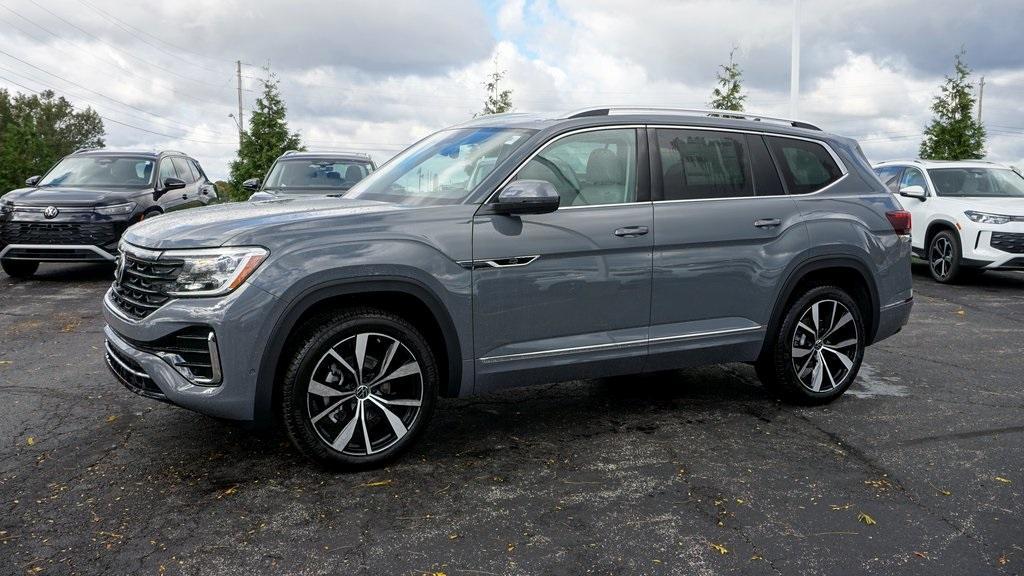 new 2026 Volkswagen Atlas car, priced at $58,804