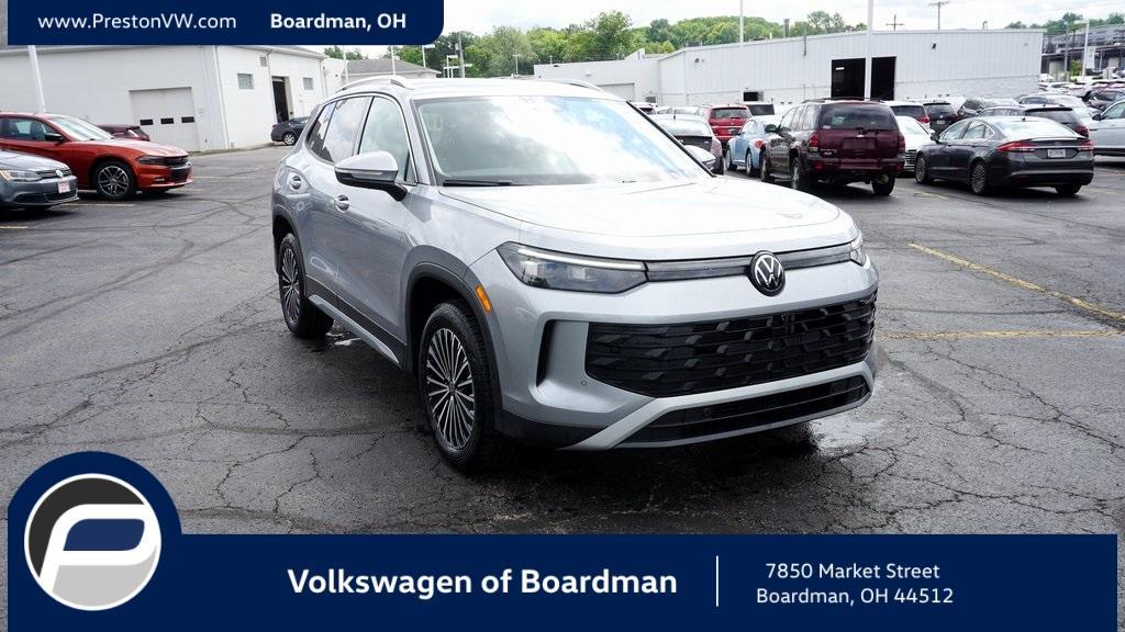 new 2025 Volkswagen Tiguan car, priced at $33,421