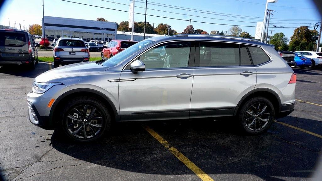 new 2024 Volkswagen Tiguan car, priced at $35,102