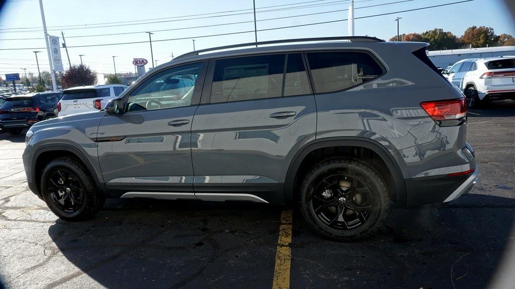 new 2025 Volkswagen Atlas car, priced at $49,153