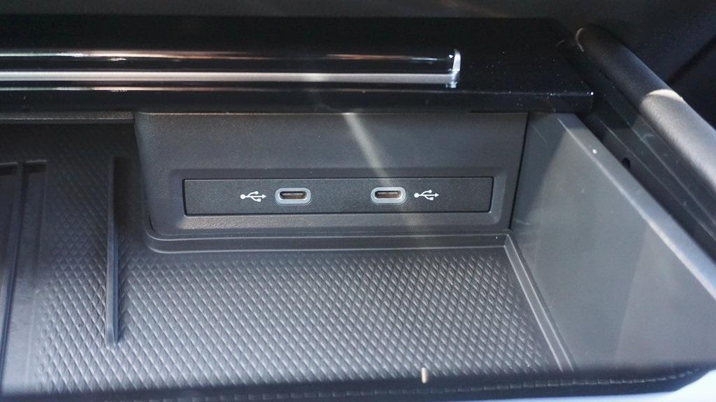 new 2026 Volkswagen Atlas Cross Sport car, priced at $49,356