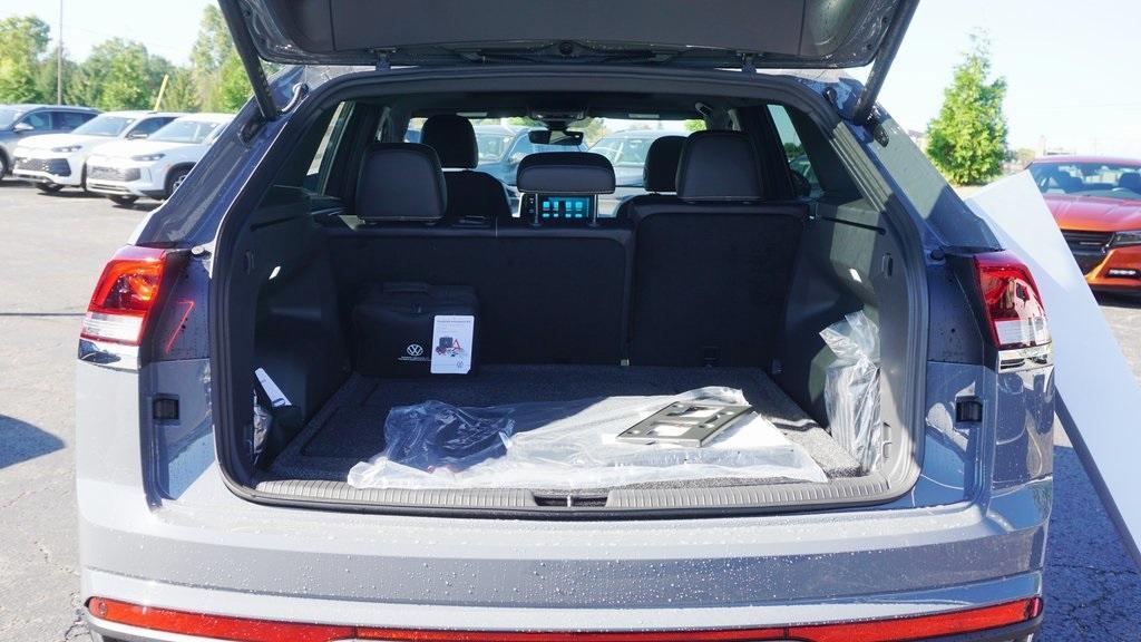 new 2026 Volkswagen Atlas Cross Sport car, priced at $49,356