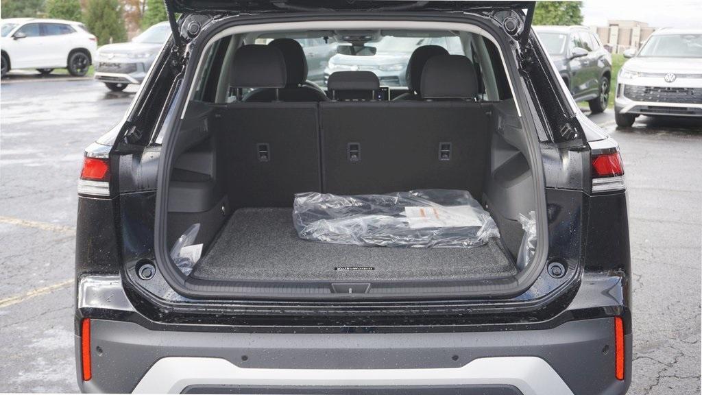 new 2026 Volkswagen Tiguan car, priced at $32,924