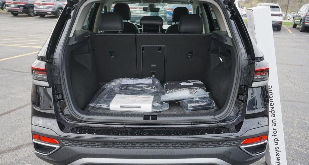 new 2025 Volkswagen Taos car, priced at $38,301