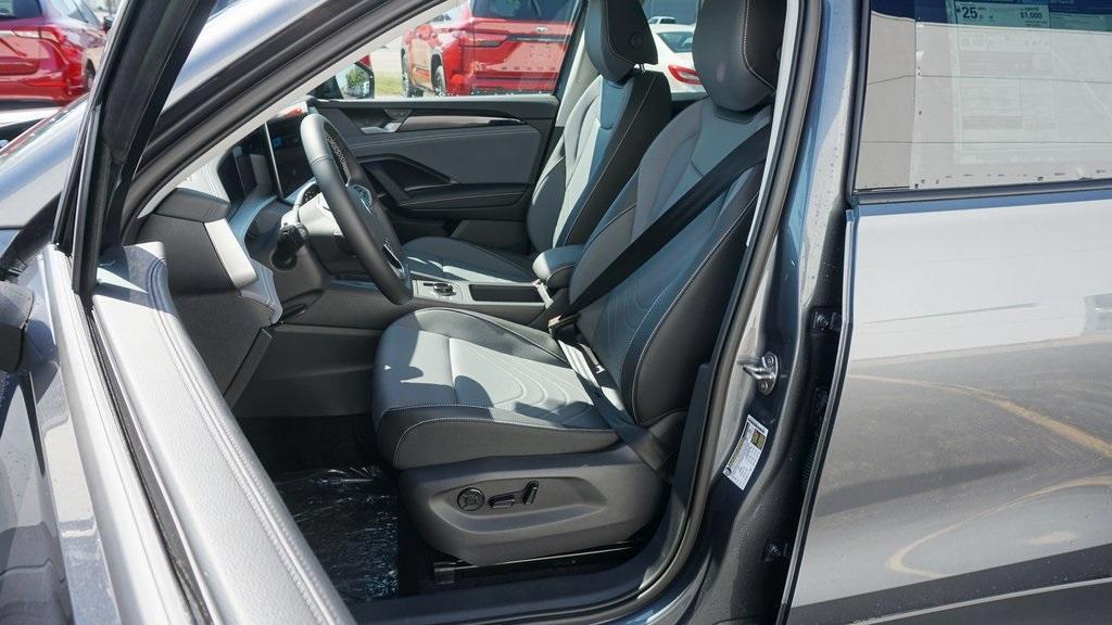 new 2025 Volkswagen Tiguan car, priced at $36,855