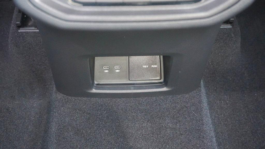 new 2026 Volkswagen Atlas car, priced at $52,003