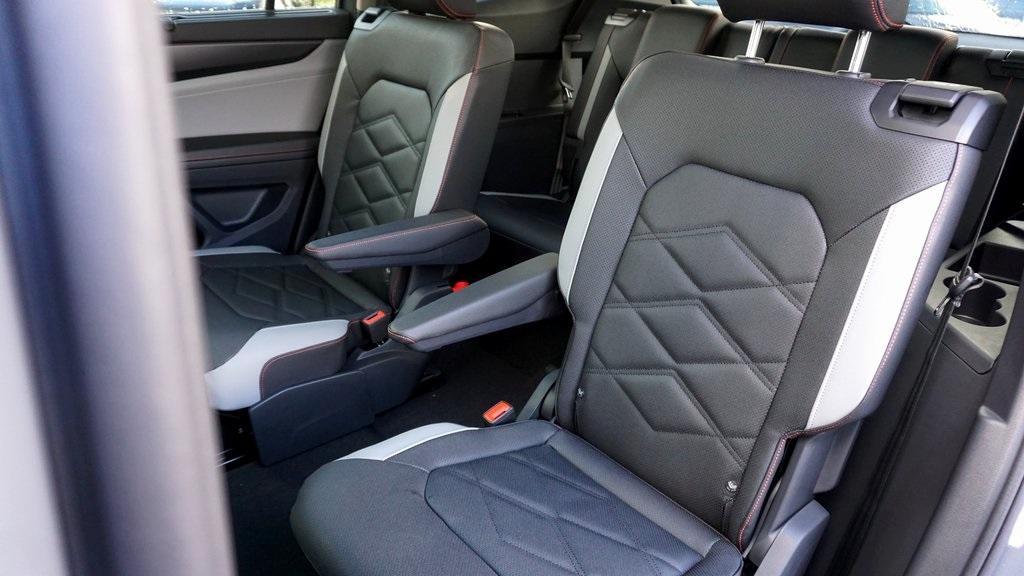 new 2026 Volkswagen Atlas car, priced at $52,003