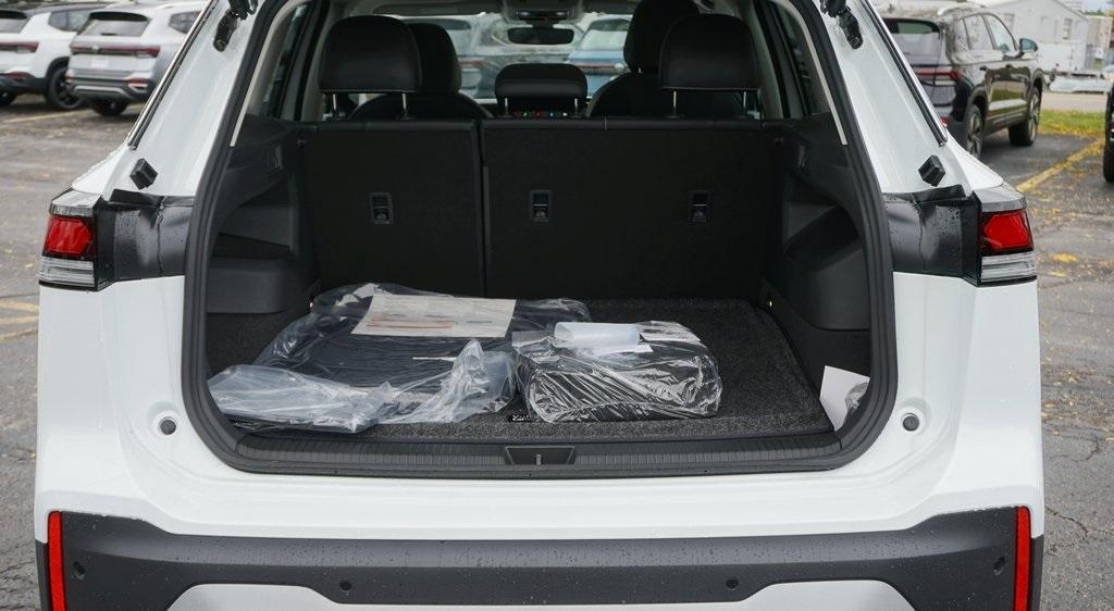 new 2025 Volkswagen Tiguan car, priced at $36,519