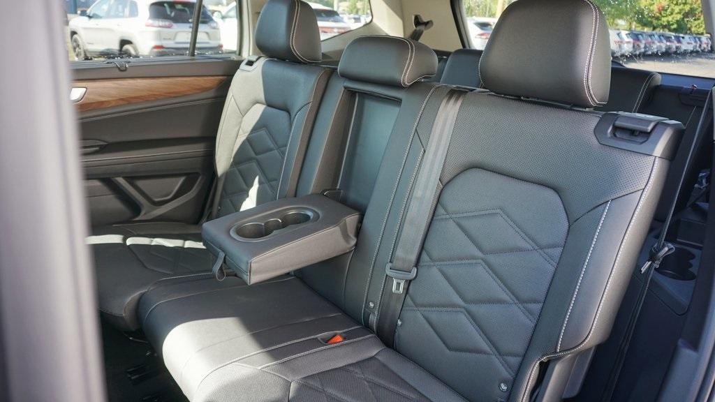 new 2026 Volkswagen Atlas car, priced at $49,125