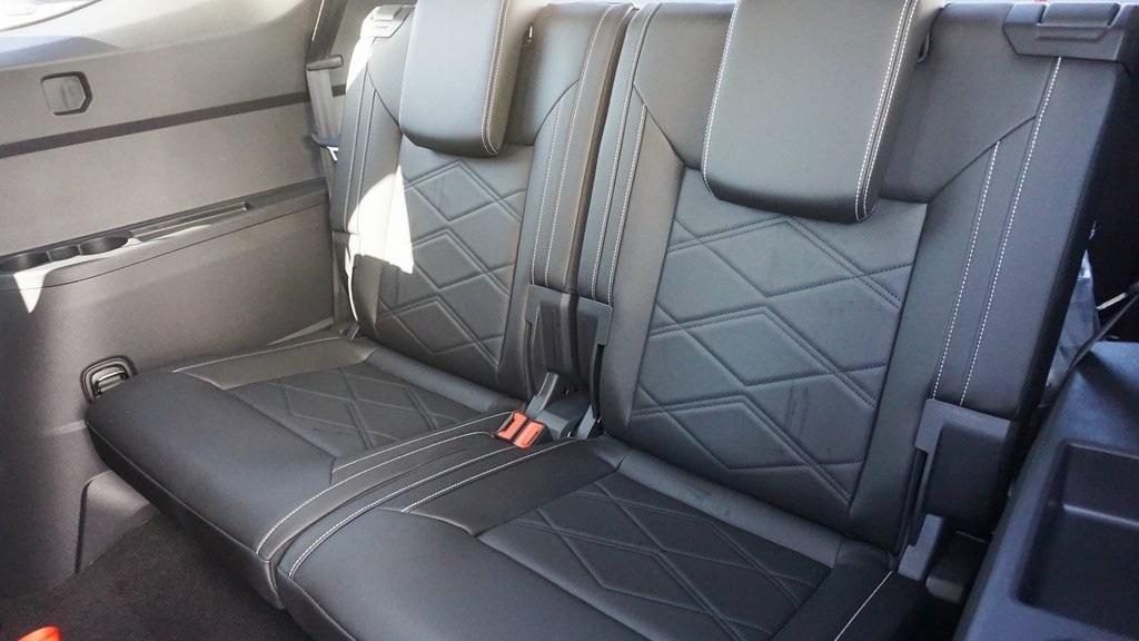 new 2026 Volkswagen Atlas car, priced at $49,125