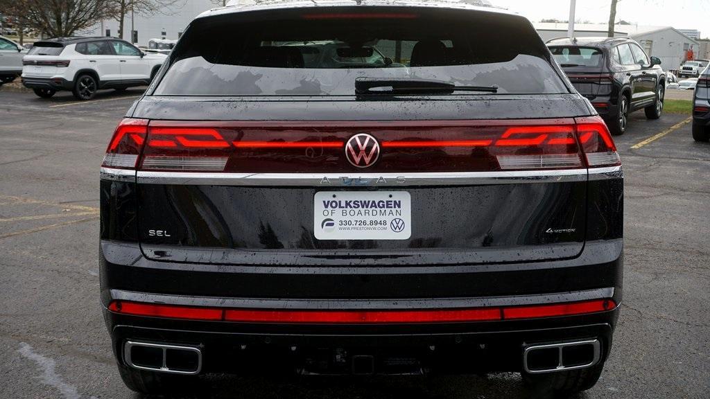 new 2026 Volkswagen Atlas Cross Sport car, priced at $56,712