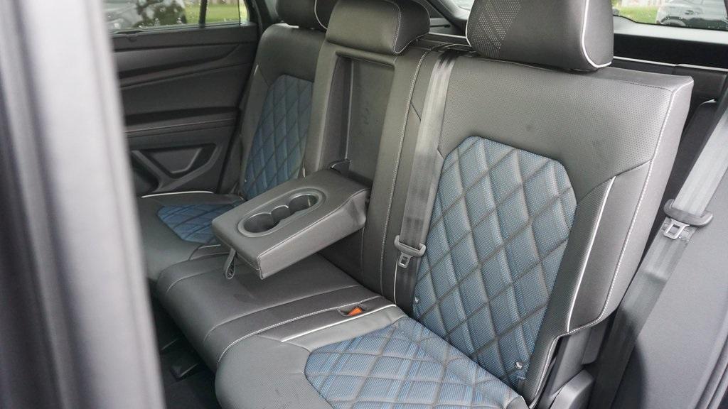 new 2026 Volkswagen Atlas Cross Sport car, priced at $56,712