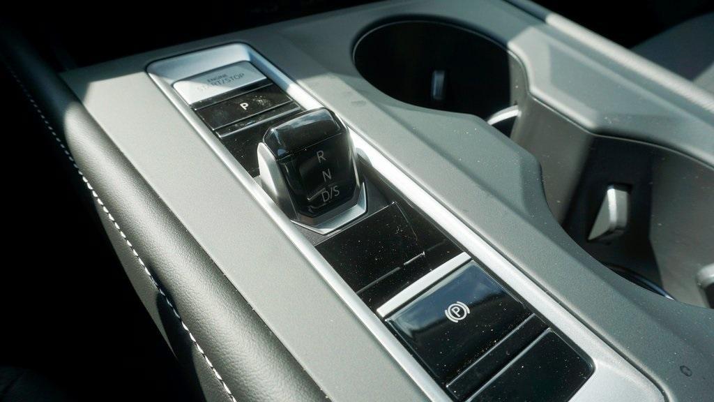 new 2025 Volkswagen Atlas car, priced at $42,687