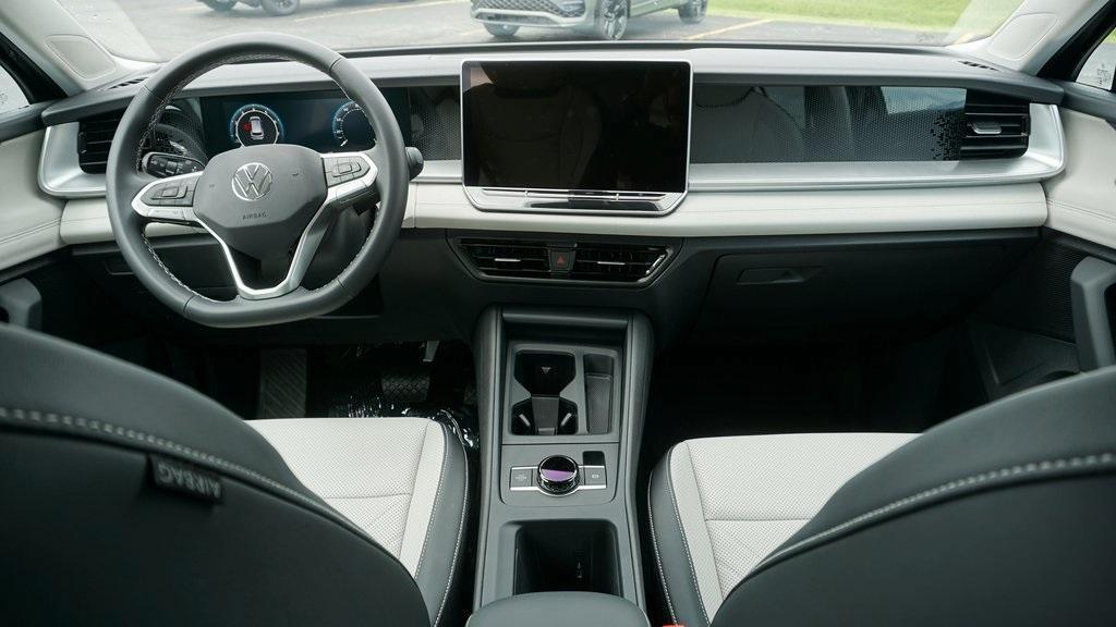 new 2025 Volkswagen Tiguan car, priced at $34,353