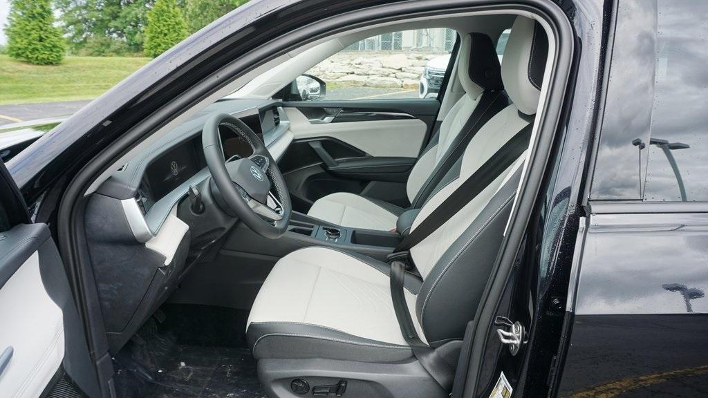new 2025 Volkswagen Tiguan car, priced at $34,353