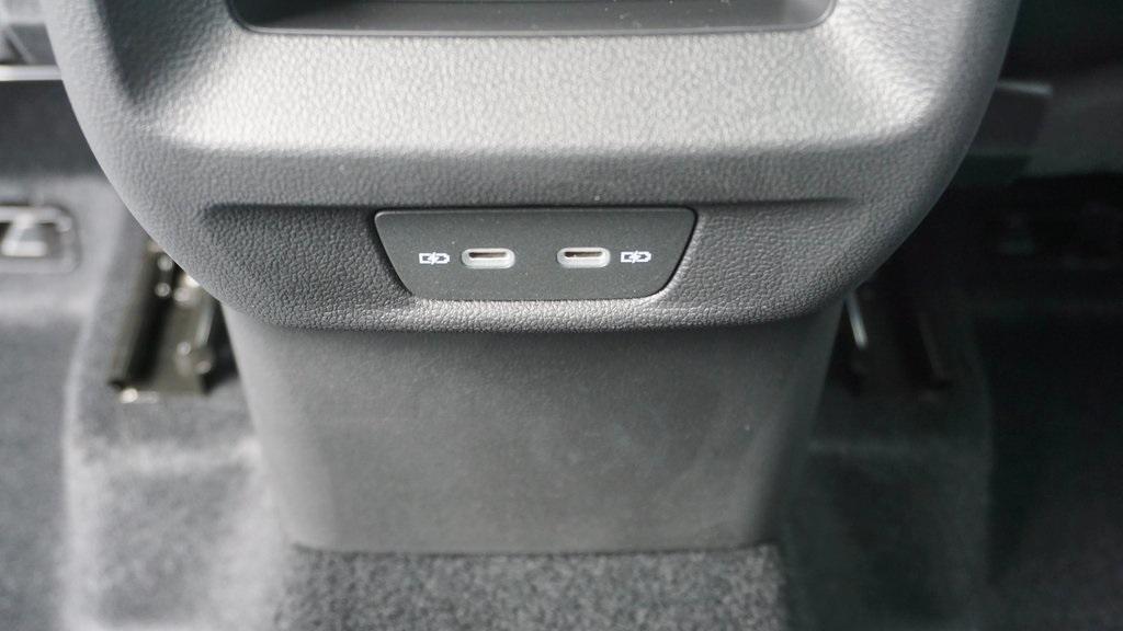 new 2025 Volkswagen Tiguan car, priced at $34,353