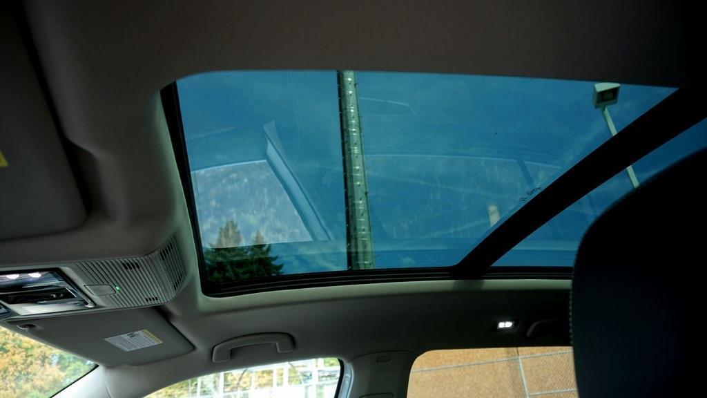 new 2026 Volkswagen Atlas car, priced at $50,870