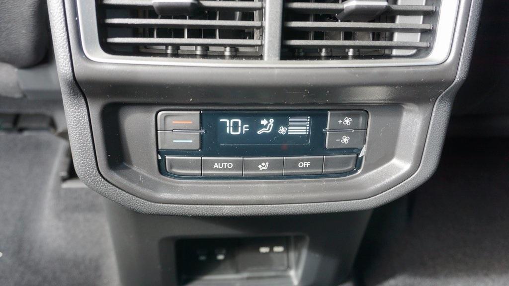 new 2026 Volkswagen Atlas car, priced at $50,870