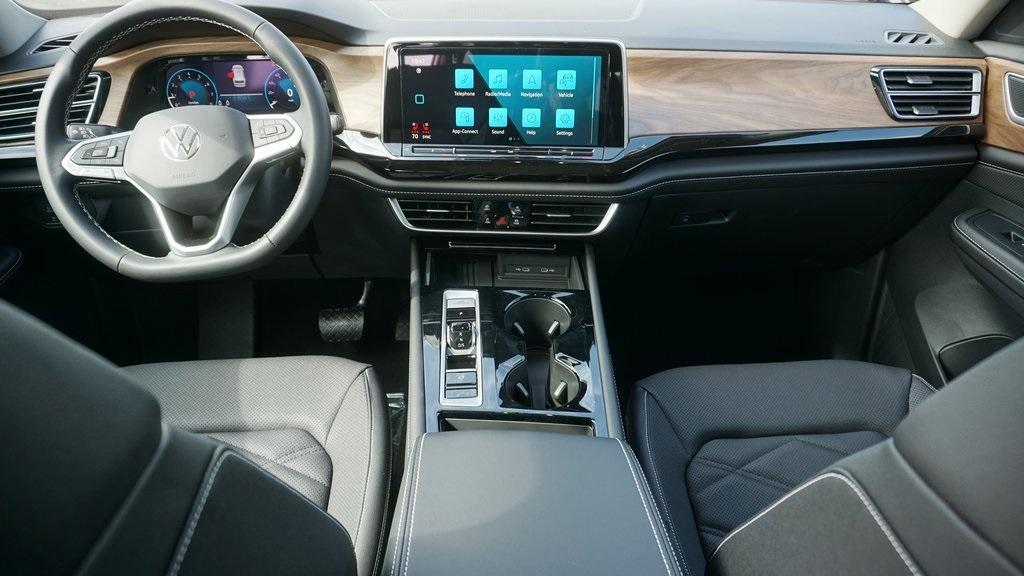 new 2026 Volkswagen Atlas car, priced at $50,870