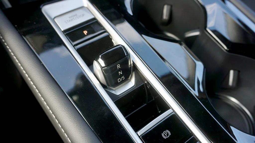 new 2026 Volkswagen Atlas car, priced at $50,870