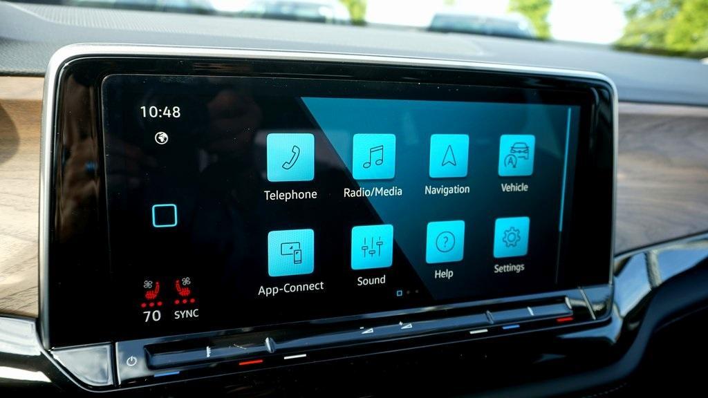 new 2026 Volkswagen Atlas car, priced at $50,870