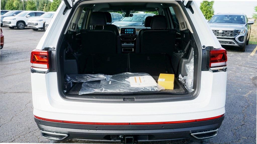 new 2026 Volkswagen Atlas car, priced at $50,870