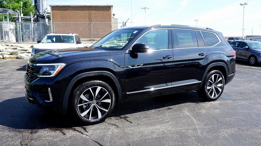 new 2025 Volkswagen Atlas car, priced at $57,234