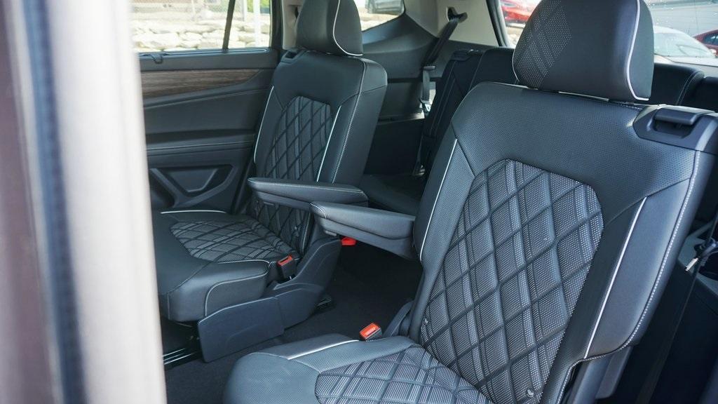 new 2025 Volkswagen Atlas car, priced at $57,234