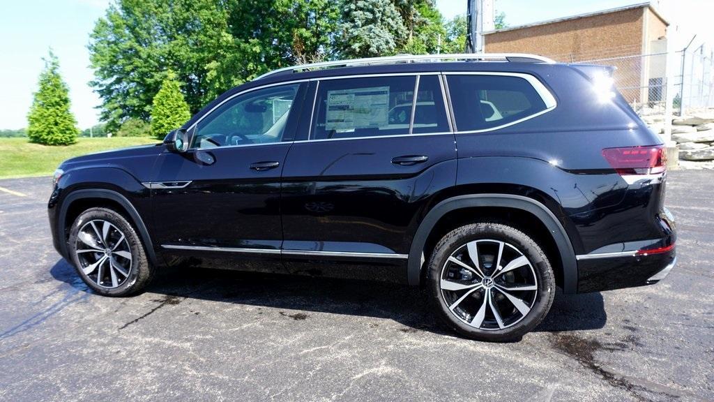 new 2025 Volkswagen Atlas car, priced at $57,234