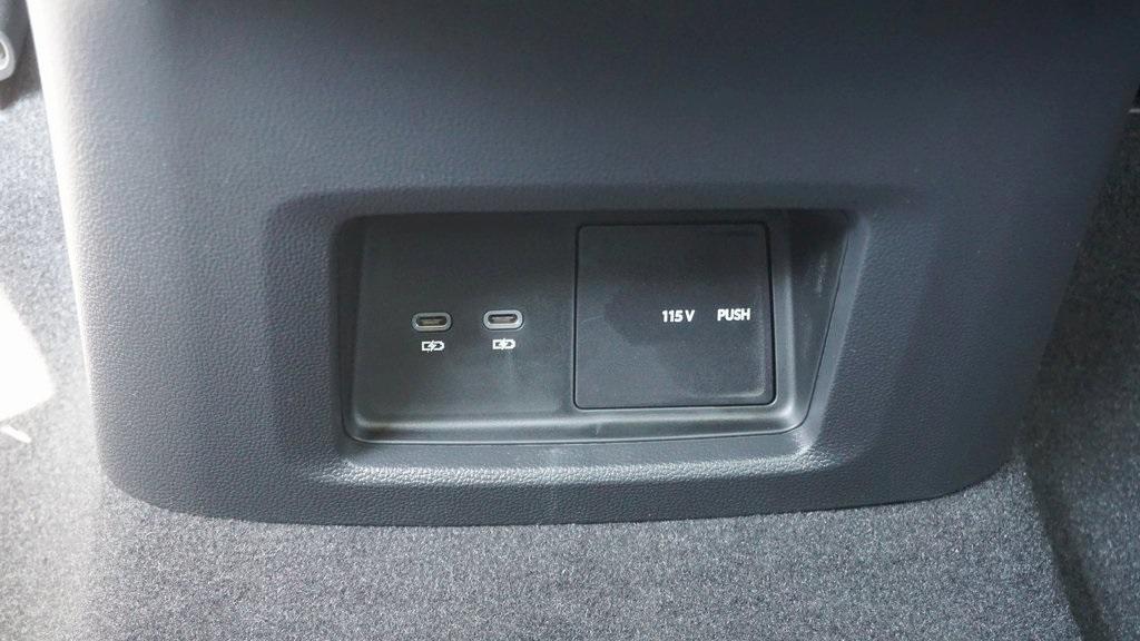 new 2025 Volkswagen Atlas car, priced at $57,234