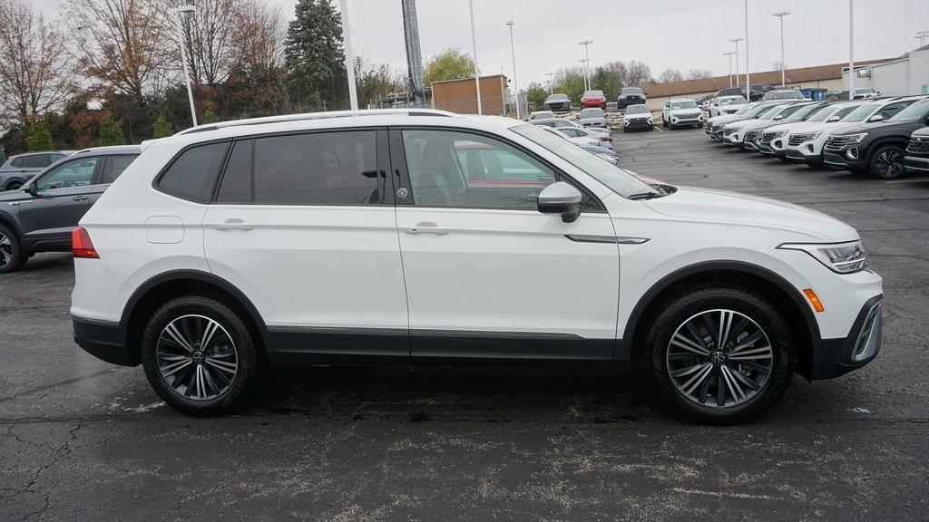 new 2024 Volkswagen Tiguan car, priced at $35,033