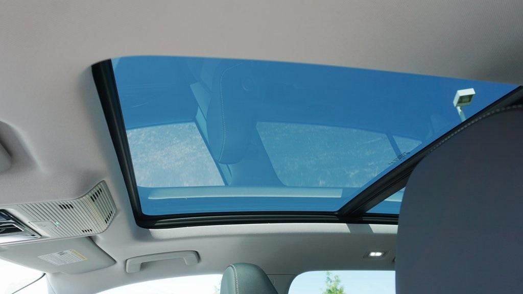 new 2025 Volkswagen Tiguan car, priced at $36,255