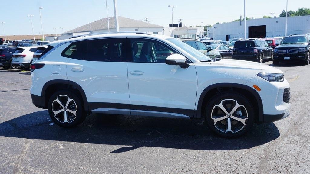 new 2025 Volkswagen Tiguan car, priced at $36,255