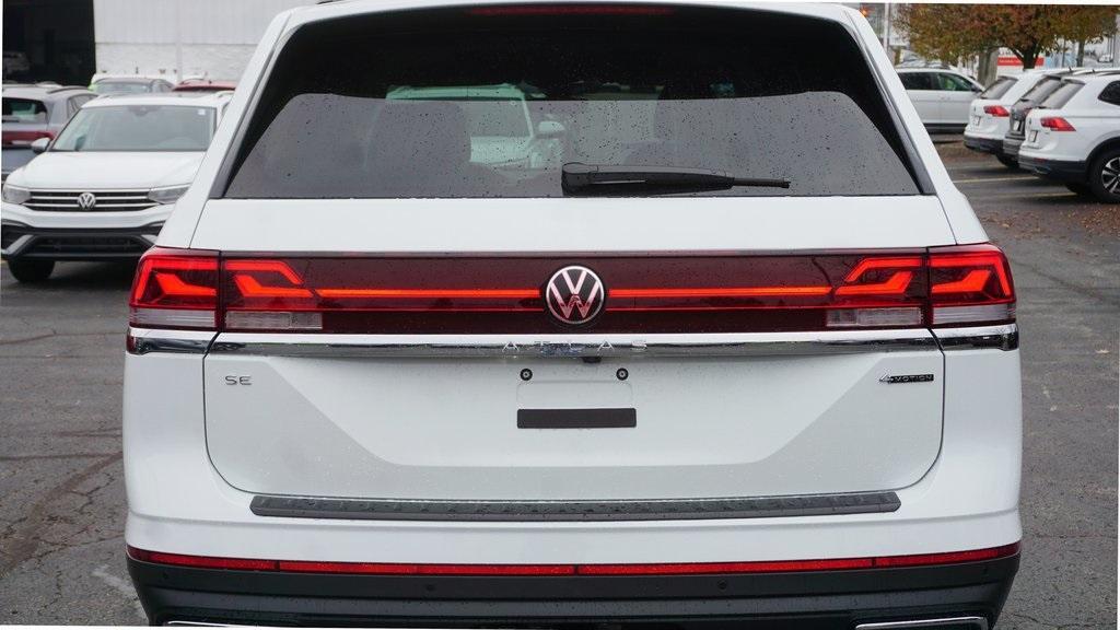 new 2025 Volkswagen Atlas car, priced at $47,050