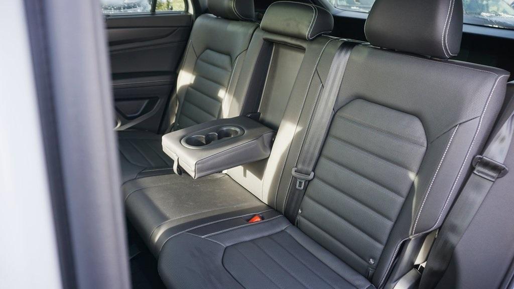 new 2026 Volkswagen Atlas Cross Sport car, priced at $53,875