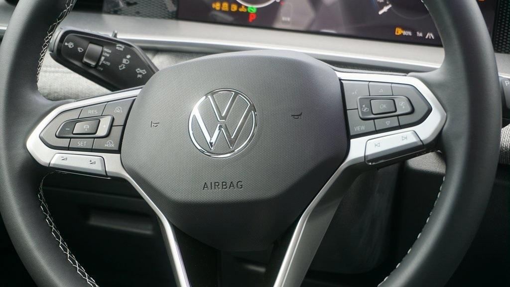 new 2025 Volkswagen Tiguan car, priced at $33,035