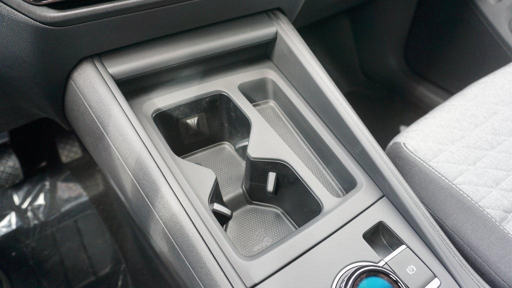 new 2025 Volkswagen Tiguan car, priced at $33,035