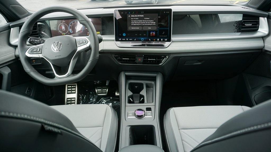 new 2025 Volkswagen Tiguan car, priced at $40,509