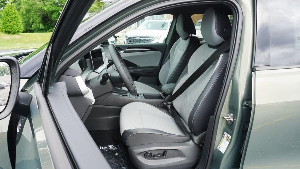 new 2025 Volkswagen Tiguan car, priced at $40,509