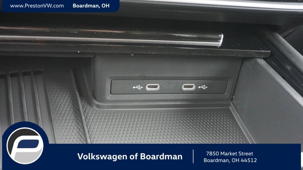 new 2025 Volkswagen Atlas car, priced at $49,819