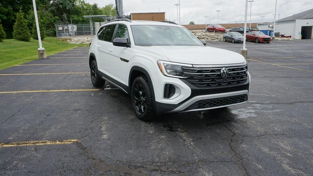 new 2025 Volkswagen Atlas car, priced at $49,819
