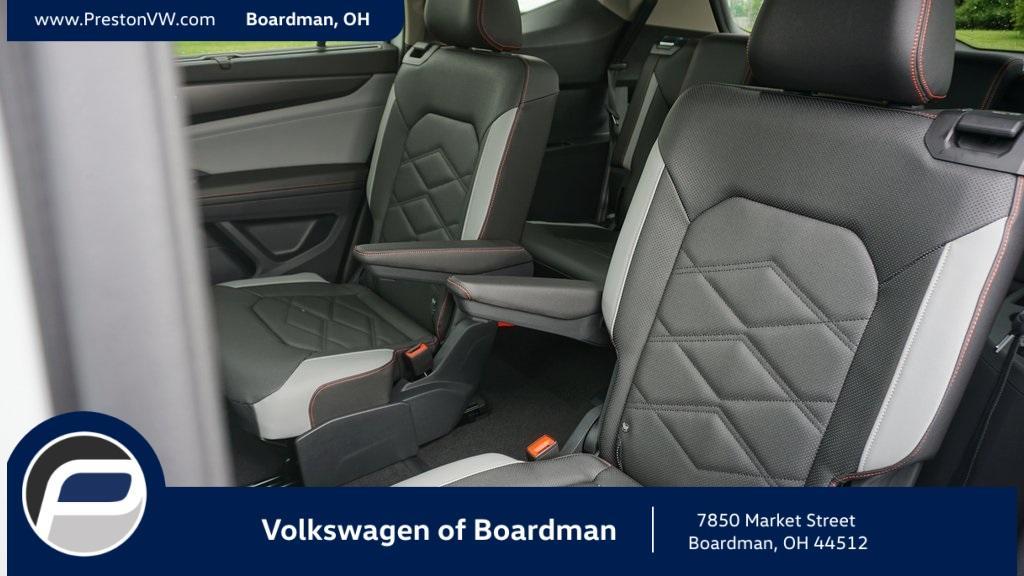 new 2025 Volkswagen Atlas car, priced at $49,819
