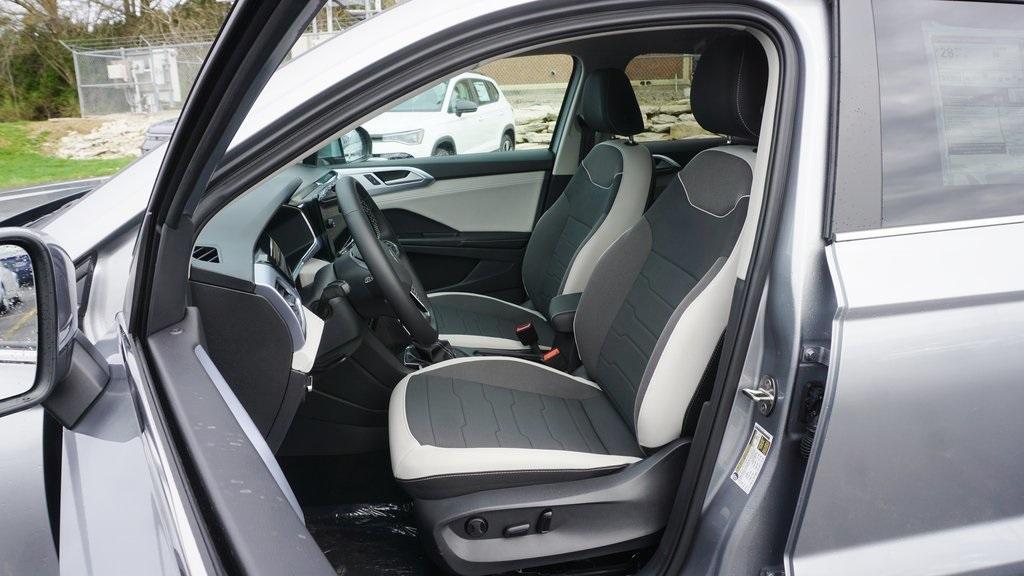 new 2025 Volkswagen Taos car, priced at $33,094