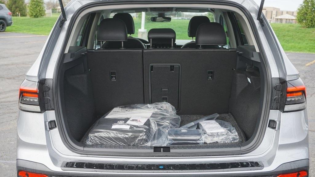 new 2025 Volkswagen Taos car, priced at $33,094