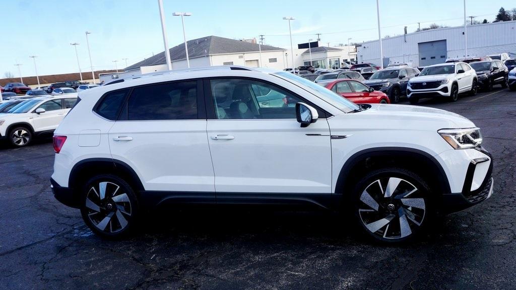 new 2024 Volkswagen Taos car, priced at $34,764